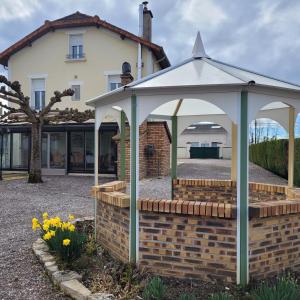 B&B / Chambres d'hotes L-ecrin fleuri : photos des chambres