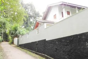 Lakithi Villa - Katudampe