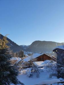 Chalets Chalet Clocher Sleeps 10 Hot tub : photos des chambres