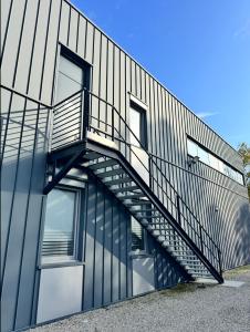 Appartements Loft epure avec parking prive. : Appartement 3 Chambres