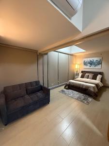 Superior Studio Eastwood Global Plaza Luxury Residence