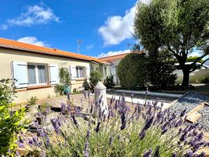 Maisons de vacances Maison familiale toute equipee St Gilles X vie 85 : photos des chambres