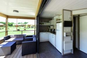 Campings Camping 3 etoiles - Piscine - ccbadc0 : photos des chambres