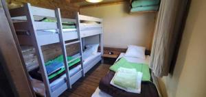 Campings Camping 3 etoiles - Piscine - ccbadc0 : photos des chambres