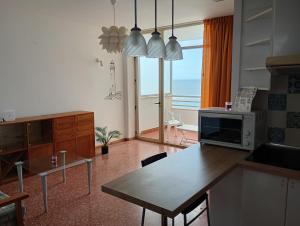 Apartamento Paseo Las Canteras y piscina