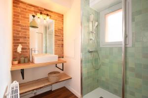 Appartements Oasis Cachee - Jacuzzi et cinema : photos des chambres