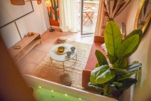 Oasis Cachée - Jacuzzi et cinéma