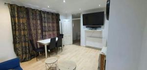 Large Room in Leicester
