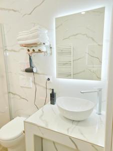 Borghese Affittacamere suite inalpi arena