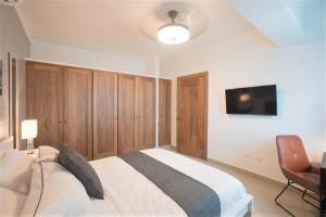 Luxury and Cozy Places QDA-II