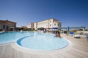 Residence sul mare all'interno del parco naturale con piscina - تيرّينيا
