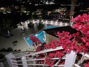 Studio with Sea View room in Yanna Studios