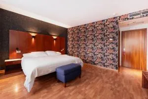 Hotel Doña Urraca - Entrala