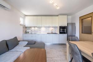 Vila Nina - Apartment Valentina