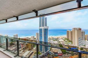 CircleonCavill Luxury 2 Bed Ocean View Spa Parking