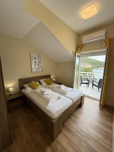 Max Gastro Beach House