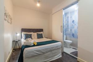 Aconchego em Copacabana - Para 8 pessoas - SF704 Z3