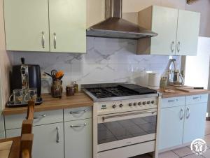 Maisons de vacances Ferme les taillades : photos des chambres