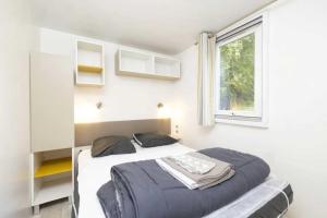 Campings Camping 3 etoiles - Piscine - ccbaeei : photos des chambres