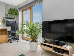 Luxury Loft Living Free Parking - Pass the Keys