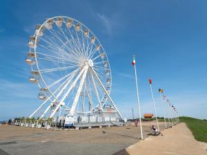 Appartements Biscarrosse T2 avec piscine, parking, a 10km de l'ocean - FR-1-319-349 : photos des chambres