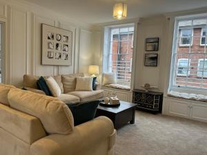 Spacious 2B Flat in Clement House