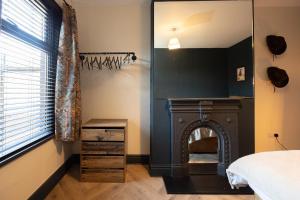 Western House - Central Warrington - Sleeps 5