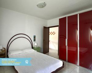 RS316 - Marcelli, bilocale in residence fronte mare pt