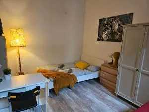Rooms near to bohem city center - Kisoroszi