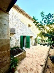 Provencal house, swiming pool barbecue, sun and petanque - Redessan