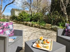 Maisons de vacances Fleurs de vigne, gite charentais au grand coeur : photos des chambres