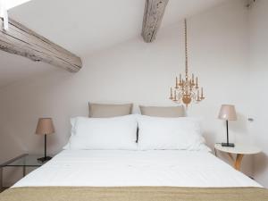 Central Rome Terrace Apartment