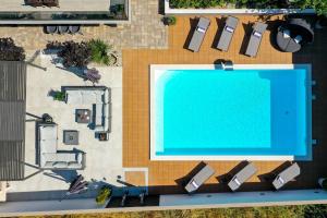 Luxury Villa Experience in Center of Zadar with heated pool and Jacuzzi