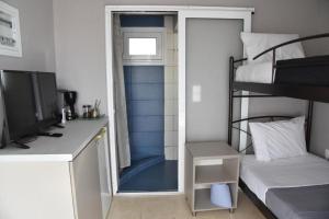 Athens Tiny rooftop by Super Host Hub