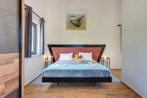 Radola residence by Radola family