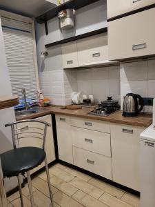 Дорошенка 64