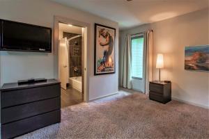 Your Lakefront Luxury