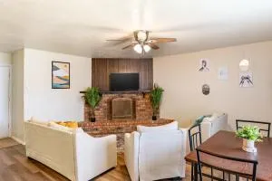 Spacious 3BR Retreat with Fenced Yard & Garage - Little Elm