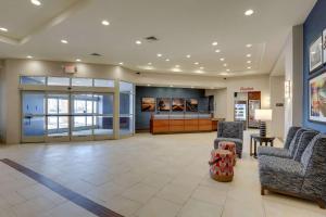 Drury Plaza Hotel Mt Vernon