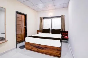 SPOT ON Hotel SP Palace - Mota