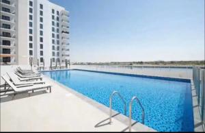 F1 - Camellia 1BR Waters Edge Yas Island, Theme Parks