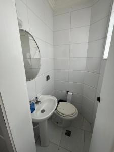 300m da Praia Astúrias Guarujá