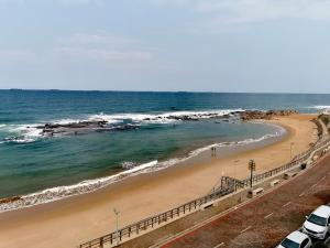 Ocean Waves Umdloti 2 Adults & 1 Child