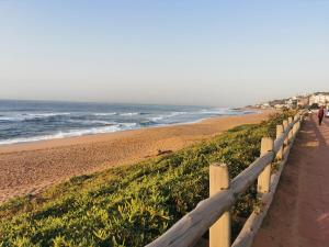 Ocean Waves Umdloti 2 Adults & 1 Child