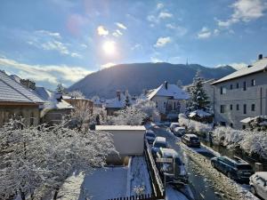 Family Room with Mountain View room in Casa Bologna