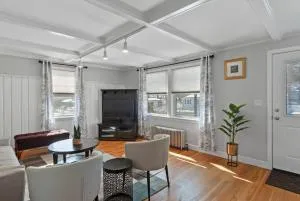 Charming Family Retreat MA, NH - سالم