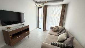 Mykonos Sitesinde 2 odalı özel Havuzlu Daire