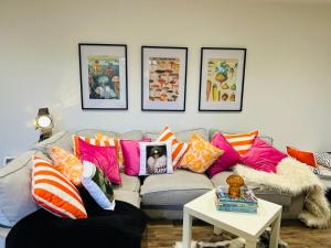 Farm woodland riverview cabin bbq firepit pet friendly