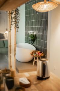 Appartements Suite La Penida avec Sauna & Baignoire Hyper Centre Lille : photos des chambres