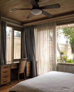 4br Villa River Deck, Pool, Bbq & Garden